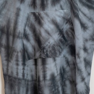Serviette Poncho de Plage Adulte en Gros - Gris Tie-Dye à Capuche Argenté 100% Coton Turc, Peignoir de Surf et de Bain Fournisseur OEM - Product Image 6
