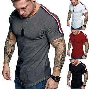 T-shirts d'entraînement Gym Hipster à ourlet incurvé pour hommes Muscle Fitness Hip Hop T Shirt - Product Image 1