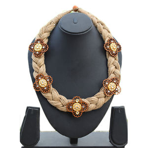 Collier en perles de jute dorées, style tribal indien, design tendance, pour femmes et filles - Product Image 1