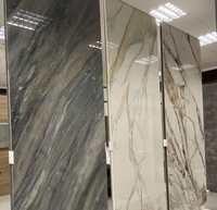 Sol imprimé en marbre brillant beige clair, carreaux de céramique d'intérieur de haute qualité, gris poli, aspect marbre, carreaux de porcelaine