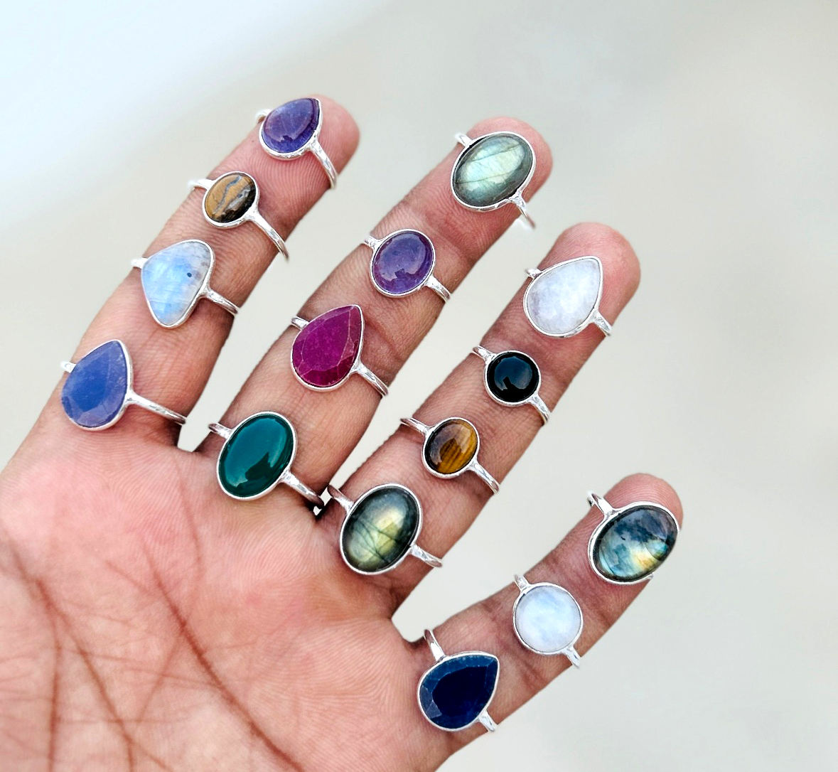 เช่นเดียวกับภาพ