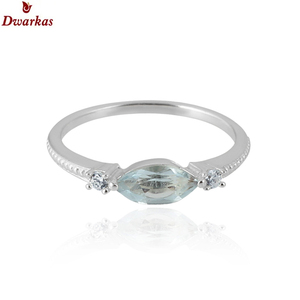 แหวนเงินแท้ 925 คุณภาพสูง ประดับเพชรซิร์คอน ดีไซน์คลาสสิก สำหรับทุกเพศ เหมาะเป็นของขวัญในโอกาสวันครบรอบ งานปาร์ตี้ งานแต่งงาน - Product Image 4