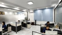5 unidades de 80W RGB, 6 unidades de 10W, tira de LED amarillo dorado, DMX512, efecto de haz, destello, rotación infinita, luz de cabeza móvil tipo ojo de abeja, IP33, 26 canales