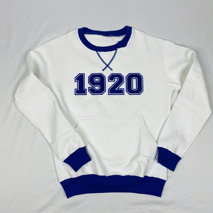 Sudadera de cuello redondo de chenilla blanca Zeta Phi Beta 1920 |   Sudadera Unisex de Forro Polar para Invierno, Estampada y Bordada con el Año de Fundación, Ecológica - Product Image 1