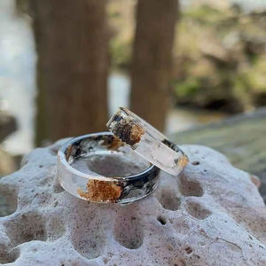 แหวนเรซิ่นอะคริลิกรูปทรงกลม แหวนทำมือ แหวนแห่งความรัก เครื่องประดับสำหรับงานปาร์ตี้ผู้หญิง ขายส่งราคาดีที่สุด - Product Image 1