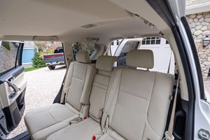 SUV automatique Lesuz G.X 460 2022 avec toit ouvrant, phares, caméra arrière 360°, sièges électriques - Product Image 6