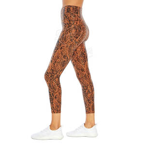 ชุดโยคะสองชิ้นสำหรับผู้หญิงชุดออกกำลังกายสีทึบทุกขนาดสินค้าตรา - Product Image 2