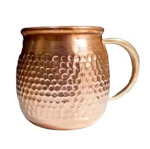 Tasse exclusive noire et dorée fabriquée pour les bars de maisons élégantes et les collections de verres élégants - Product Image 2