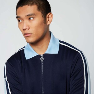 Conjunto de chaqueta y pantalones de chándal Ultimate Comfort: perfecto para actividades atléticas, deportes y ropa informal - Product Image 4