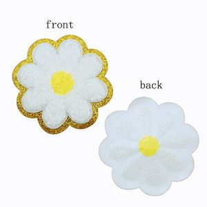 Patch brodé en chenille de tissu sergé de fer 3D personnalisé avec paillettes Style cousu pour chapeau et vêtements Broderie de logo - Product Image 3