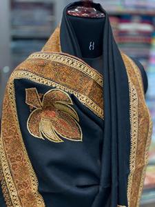 Châle cachemire noir pour femmes accessoire de mode d'hiver broderie florale à la main laine Wrap solide motif Polyester matériel - Product Image 1