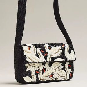 Sac à main en perles fait main pour femmes, très populaire, sac à bandoulière tendance avec pompon, sac de luxe de marque pour femmes, sac bandoulière - Product Image 1