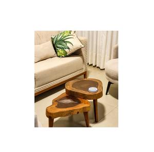 Espaciosa Mesa de Centro Rectangular de Madera Diseñada para una Cómoda Colocación en la Sala de Estar - Product Image 1