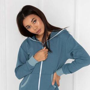 Mono de forro polar de mujer Premium personalizado OEM-acogedor y cálido-ideal para noches de invierno y relajación - Product Image 3