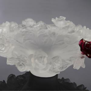 Plat à fruits décoratif en verre d'art Liuli blanc et rouge de haute qualité fait à la main, de style nordique, en forme de fleur, pour table à manger - Product Image 3