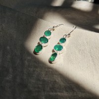Boucles d'oreilles pendantes vintage en argent sterling 925 avec onyx vert taillé, forme boule, faites à la main, 3 pierres, qualité supérieure, pour mariage et soirée