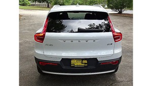 มือสองได้รับการรับรองจาก lhd/rhd สำหรับรถยนต์มือสองวอลโว XC40คอร์ธีมสดใส AWD 2025 - Product Image 2