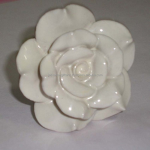 Tiradores de Cajones Modernos de Metal y Piedra para Muebles de Cocina, Acabado Pulido Blanco, Diseño en Relieve con Forma de Flor para Cajones y Armarios - Product Image 2
