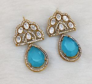 Pendientes de Moissanita Polki y Piedra Doble, Diseño Minimalista, Hermoso Diseño, Perfectos para Fiestas y Ocasiones Festivas, Ligeros - Product Image 4