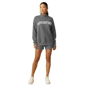 Nueva Moda: Conjunto Coordinado de Invierno para Mujer - Top Cuello Alto Acanalado y Shorts de Cintura Alta hasta la Rodilla, Suaves y Elásticos de Poliéster/Algodón - Product Image 1