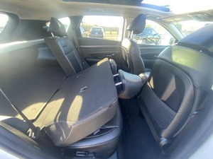 Hyundai Tucson Limited Hybride 4 portes SUV AWD 2024 d'occasion propre - Product Image 3