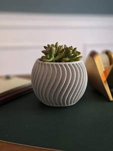 Maceta de Mármol de Primera Calidad Recién Llegada, Diseñada para Uso Decorativo de Plantas a Largo Plazo - Product Image 3