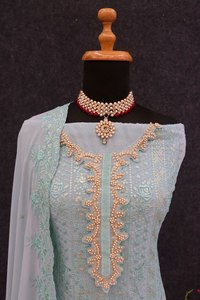 Hit Design Exclusivo Hermoso diseñador indio de lujo Heavy Faux Georgette Salwar Kameez para uso diario y de oficina Obtener pedido - Product Image 5