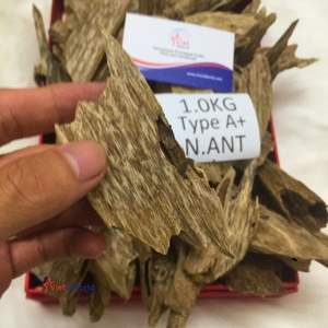 Copeaux d'agarwood du Vietnam, matériau boisé pour bâtonnets d'encens et mélange de bakhoor, aromatique - Product Image 3