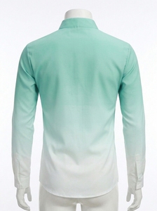 เสื้อเชิ้ตผู้ชายลำลองลายดอกไม้พิมพ์ไล่เฉดสี ป้องกันริ้วรอยสำหรับฤดูร้อน แขนยาว ติดกระดุม ผ้าคอตตอนผสม ปกคอพับได้ รับผลิตแบบ OEM พร้อมสกรีนโลโก้ - Product Image 4