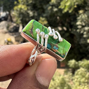 Bague en turquoise cuivre vert, bijoux en argent sterling faits à la main pour femmes - Product Image 5