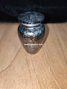 Urna de cenizas para mascotas/soporte compacto para cenizas urna conmemorativa de bolsillo/urna de cremación pequeña elegante urna de latón conmemorativa para niños o bebés - Product Image 4