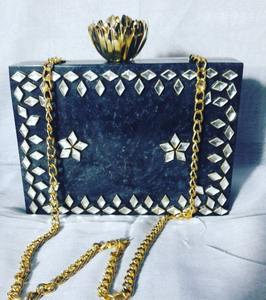 Joyero de madera rústica con impresionantes patrones de incrustaciones de hueso para el almacenamiento de accesorios de moda y la idea de regalo memorable de la India - Product Image 3