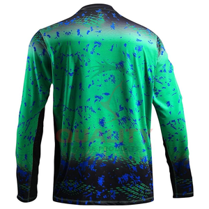 Chemise de pêche à coupe classique avec coutures renforcées en tissu résistant au soleil et manches enroulables pour une polyvalence maximale Aventures de pêche - Product Image 4