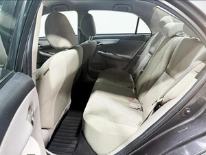 รถยนต์มือสองที่ได้รับการรับรอง ปี 2011 โตโยต้า โคโรลล่า รุ่น LE สี น้ำมันเบนซิน เครื่องยนต์ 1.8 ลิตร ระบบขับเคลื่อนล้อหน้า เกียร์อัตโนมัติ - Product Image 4