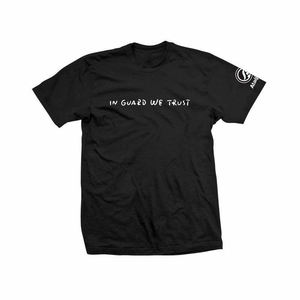 JIU JITSU T-shirts personnalisés en coton pour hommes 'In Guard We Trust' T-shirts graphiques à motifs solides - Product Image 2