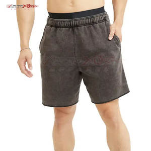 Pantalones cortos de lavado ácido para hombre con dobladillo crudo y bolsillos laterales para estilo urbano Fashion Forward Men Pantalones cortos de lavado ácido - Product Image 1