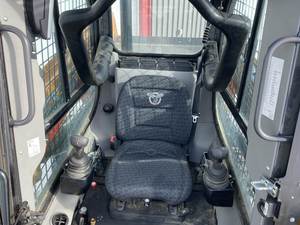 Cargadora de dirección deslizante 2024 SR270B Componentes de núcleo de cojinete de motor de elevación radial de alta capacidad Parker para rendimiento de servicio pesado - Product Image 2