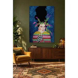 Fida, femme avec des branches de fleurs violettes dans les cheveux, impression sur toile - Product Image 5