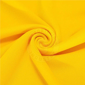 Vêtements de sport en polyester 100% fabriqués au Pakistan, uniforme de football sur mesure, uniforme de football à bas prix, matière 100% polyester - Product Image 4