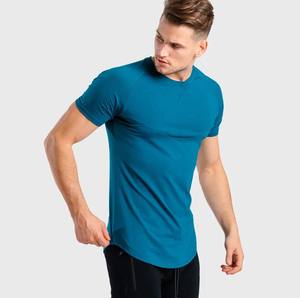 Personnalisé Premium Polyester/Coton Toile vierge Unisexe Coupe ajustée T-Shirt pour homme Séchage rapide Respirant Caractéristiques de haute qualité Intérieur des terres - Product Image 1