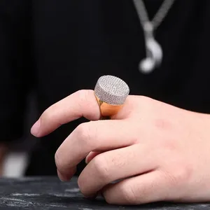 Anillo de Lujo de Plata de Ley 925 con Diamantes de Moissanita VVS, Micro Pavé con Baño de Oro Rosa para Bodas - Product Image 4