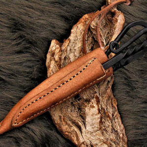 Couteaux Viking faits à la main de haute qualité avec manche en acier à haute teneur en carbone Couteaux Viking en acier au carbone personnalisés forgés à la main en gros - Product Image 3