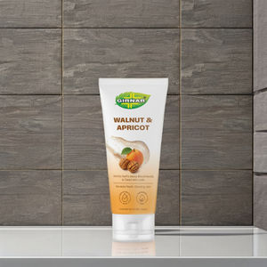 Fórmula de espuma exfoliante facial para acné de nogal y albaricoque superventas limpieza profunda Etiqueta Privada - Product Image 1