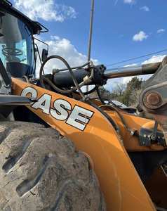 Chargeuse sur pneus Case 1021G de 2019 - Chargeuse puissante pour les travaux de terrassement et la manutention de matériaux - Product Image 1