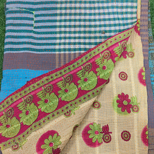 ผ้านวมแคนธาวินเทจลายดอกไม้ทำด้วยมือผ้าห่มผ้าฝ้าย100% กลับด้านได้ผ้าคลุมเตียงอินเดียใช้ในบ้านเป็นมิตรกับสิ่งแวดล้อมและซักได้ - Product Image 1