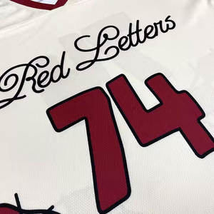 Impression par sublimation personnalisée Chemise en maille coupe carrée, maillot de football américain décontracté de grande taille avec col en V et manches courtes pour le sport - Product Image 2