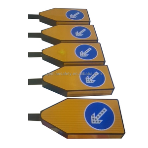 <span class=keywords><strong>Segnaletica</strong></span> <span class=keywords><strong>per</strong></span> dissuasore direzionale a freccia a LED-mantenere la guida del traffico a destra/a sinistra-<span class=keywords><strong>segnaletica</strong></span> di sicurezza <span class=keywords><strong>stradale</strong></span> resistente alle intemperie - Product Image 2