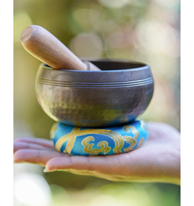 Bols chantants tibétains martelés à la main et polis d'Amazons, instruments de méditation, yoga, guérison sonore, équilibre spirituel, durables et de haute qualité - Product Image 1