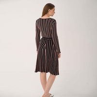 Maßgeschneidertes Modisches Büro-Damenkleid in Übergröße mit Gürtel, Gestreift, V-Ausschnitt, Gestricktes Pulloverkleid, Sexy Club-Bodycon-Kleid mit Gürtel