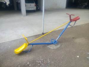 2025 Scie à bascule pour enfants de qualité supérieure pour une utilisation en extérieur dans les jardins de l'exportateur indien à prix compétitif - Product Image 3